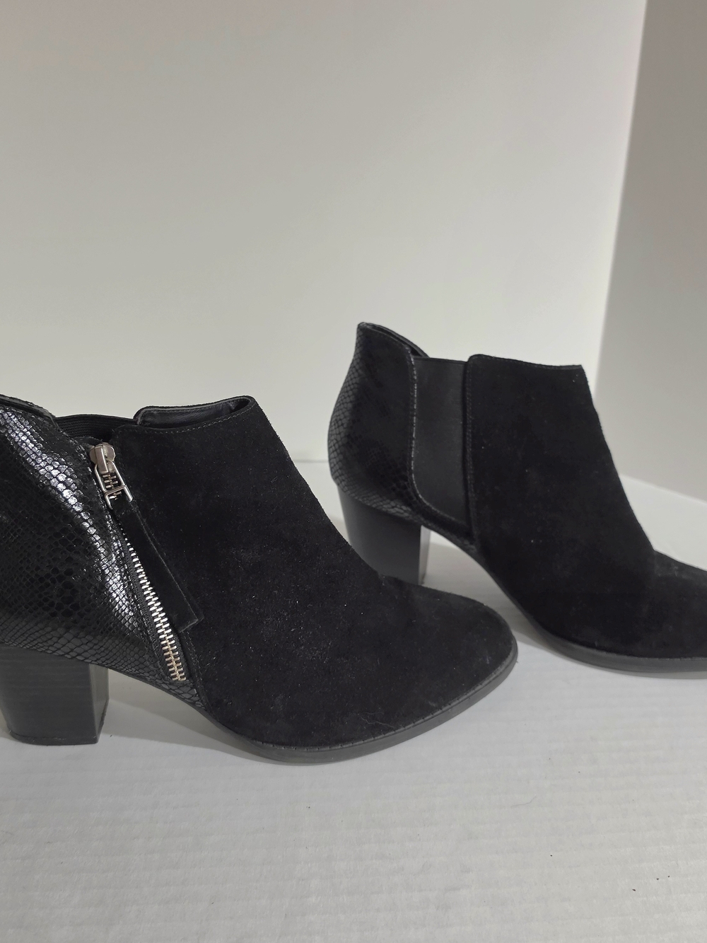Vionic ankle boot, Anne, zip, suede and snakeskin embossed